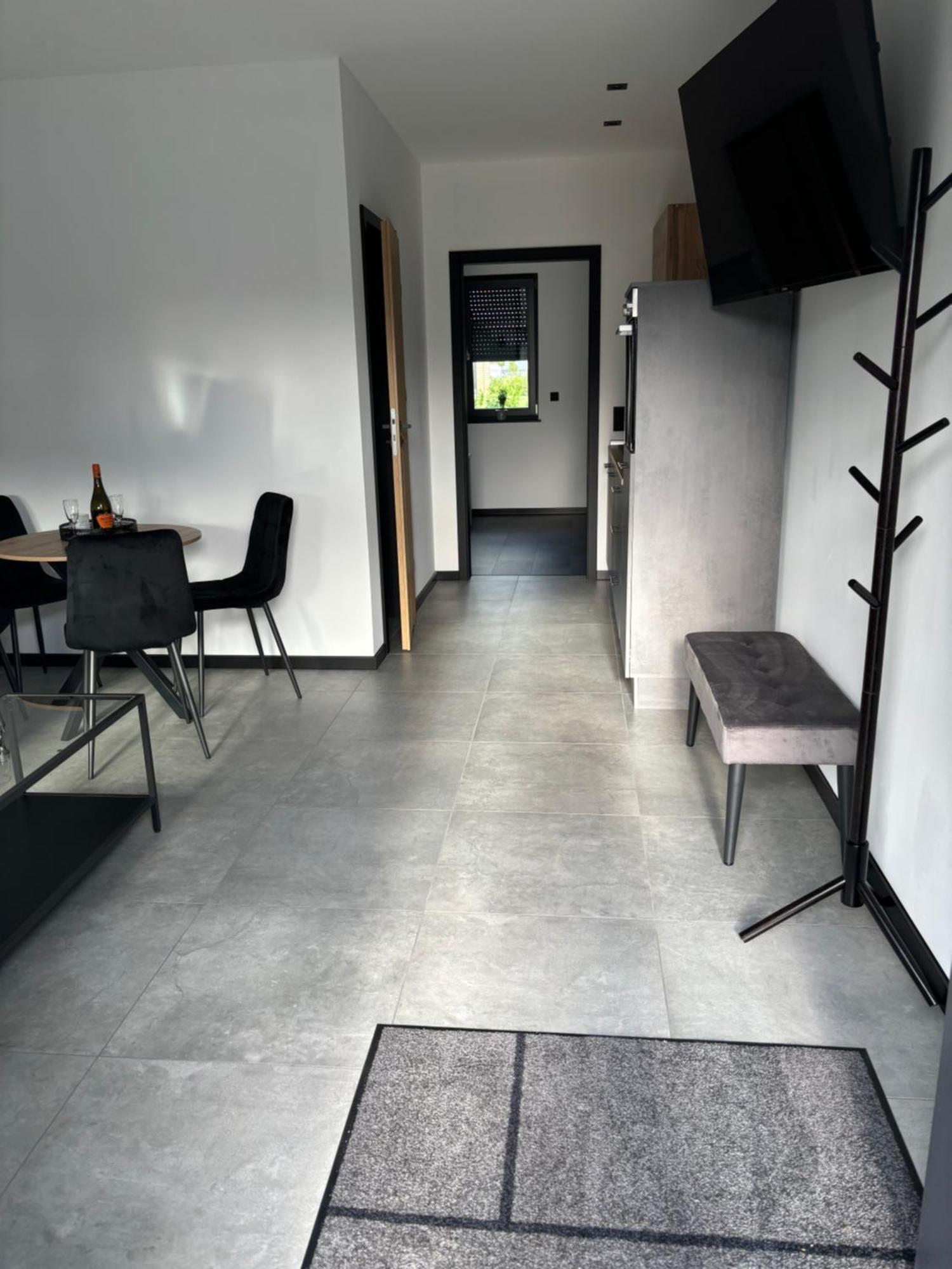 Apartment A7 3 *